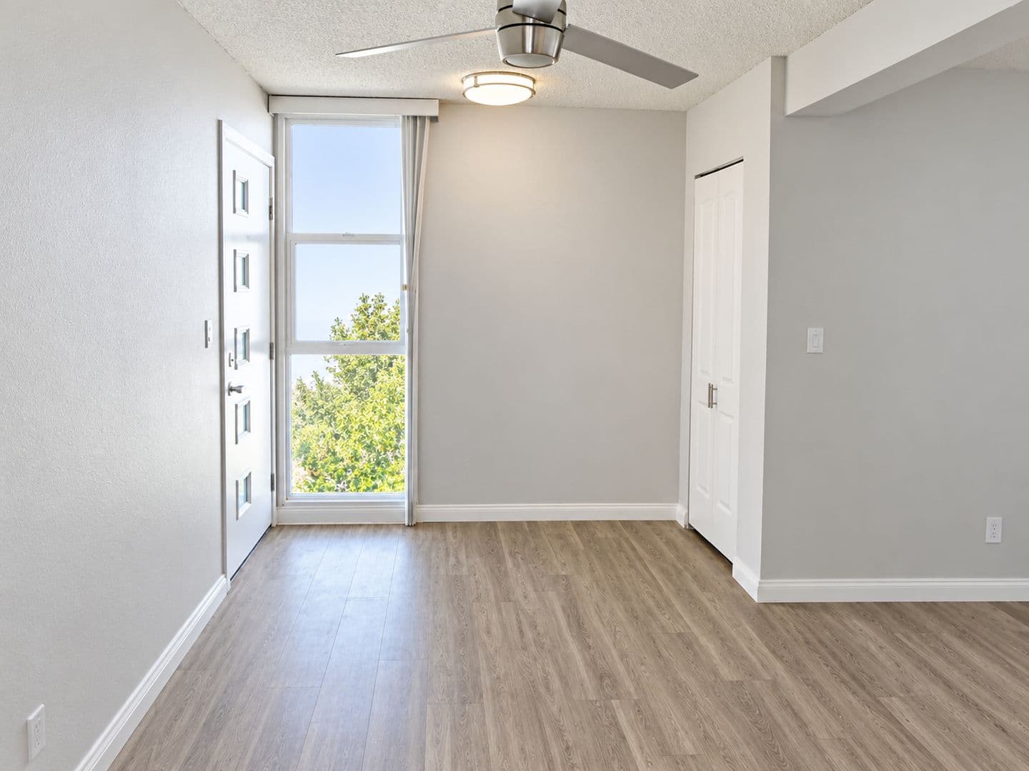 West Covina Apartment: 712 S Fernwood St.
