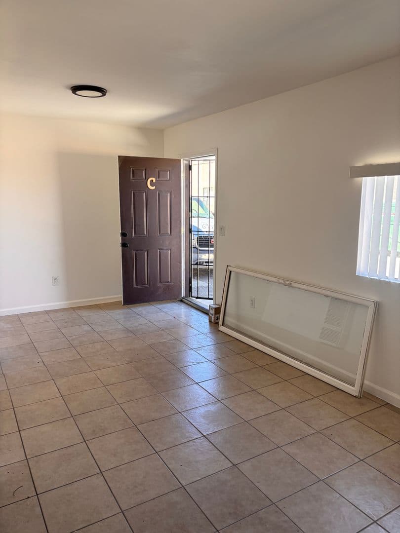 Palmdale Apartment: 38219 12th St E