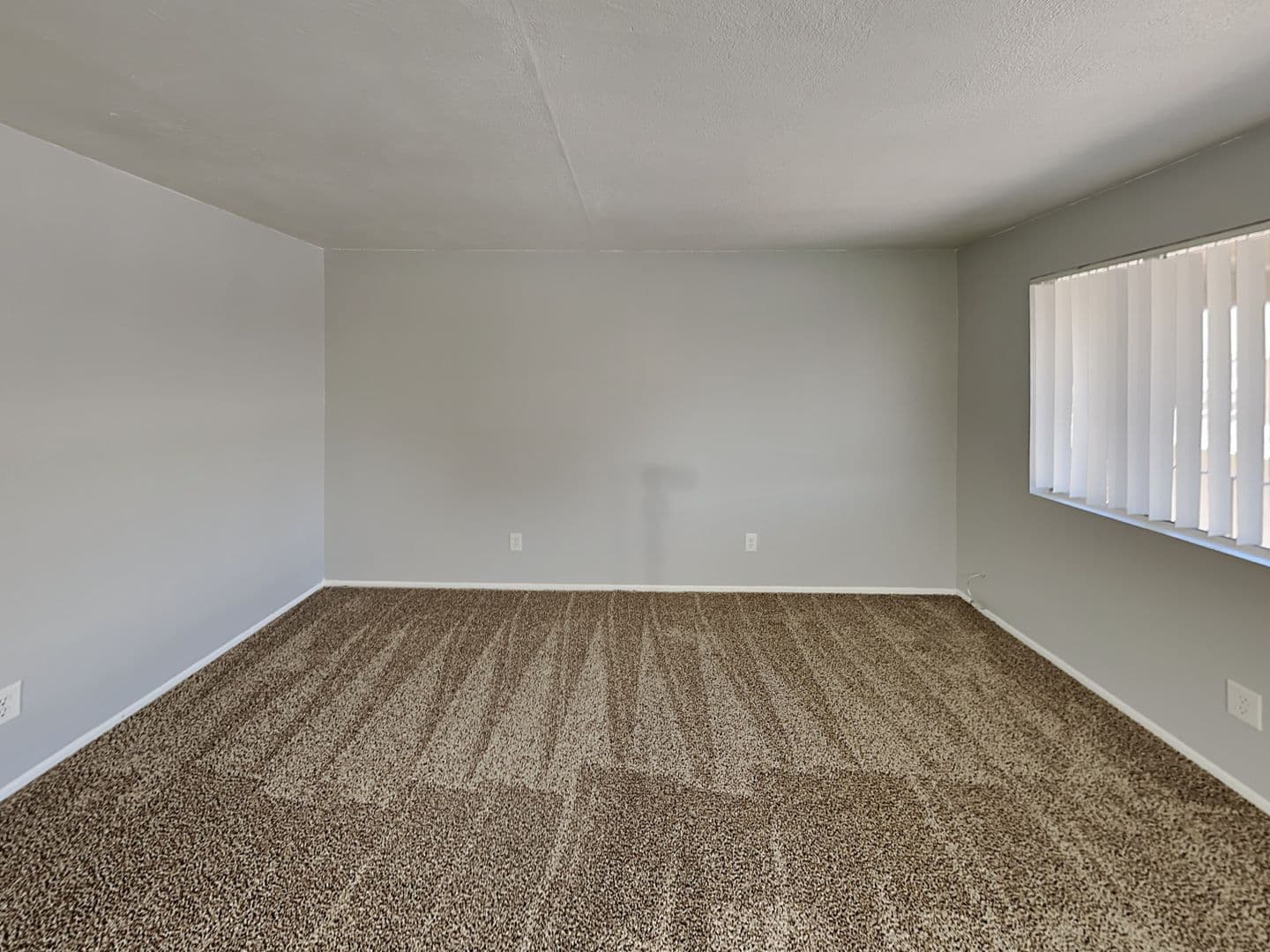 Lake Havasu City Apartment: 2021 Commander Dr