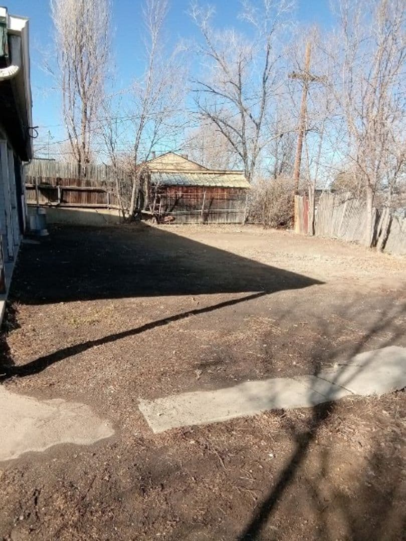 Thornton House: 9430 Rose Ct.