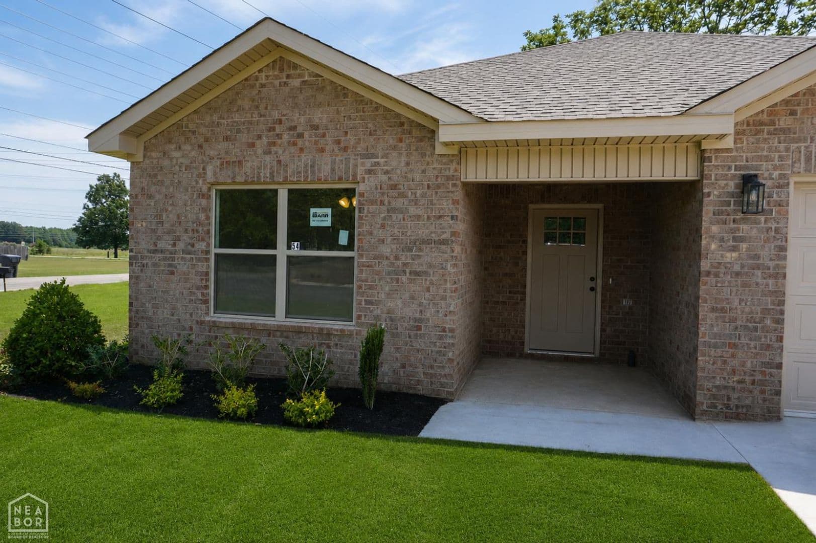 Jonesboro House: 5400 Lotus St