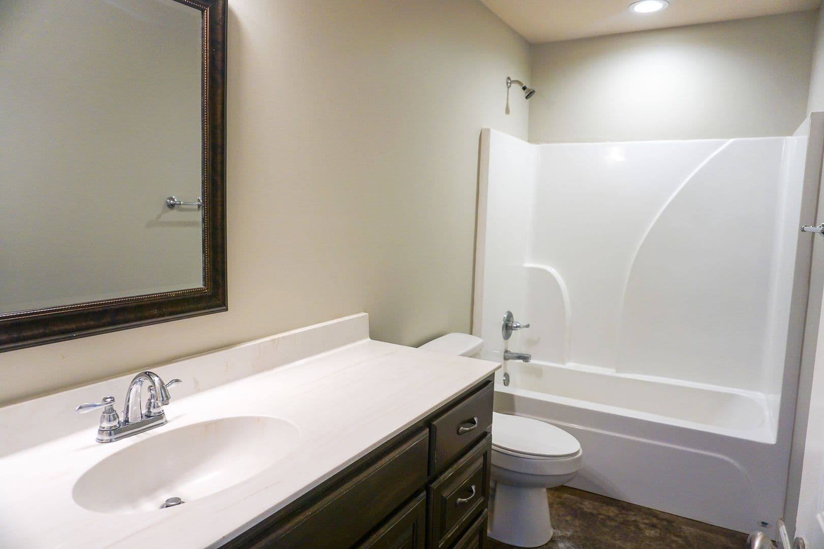 Jonesboro House: 233 CR 416