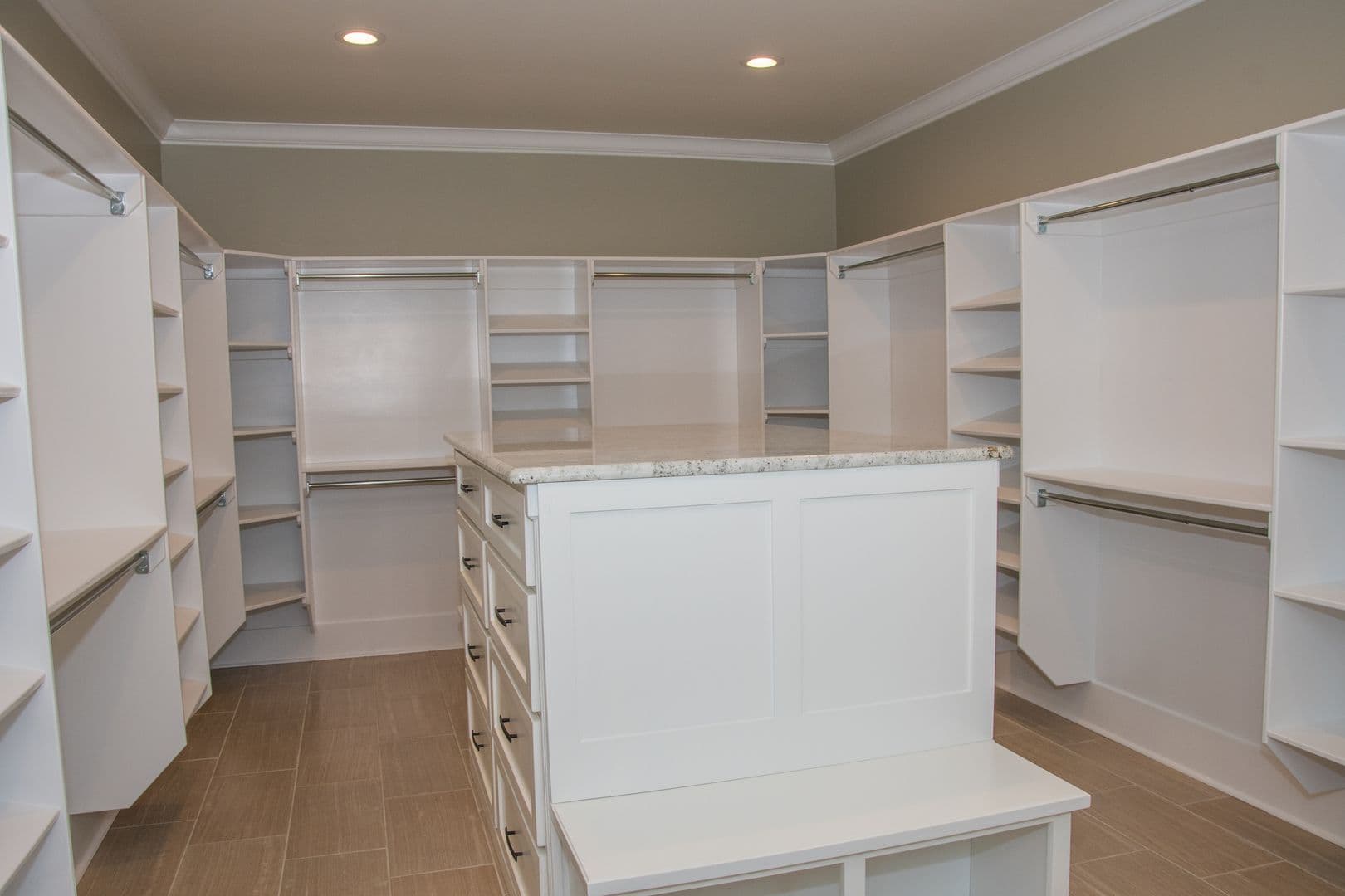 Jonesboro House: 4269 Farmington Cove