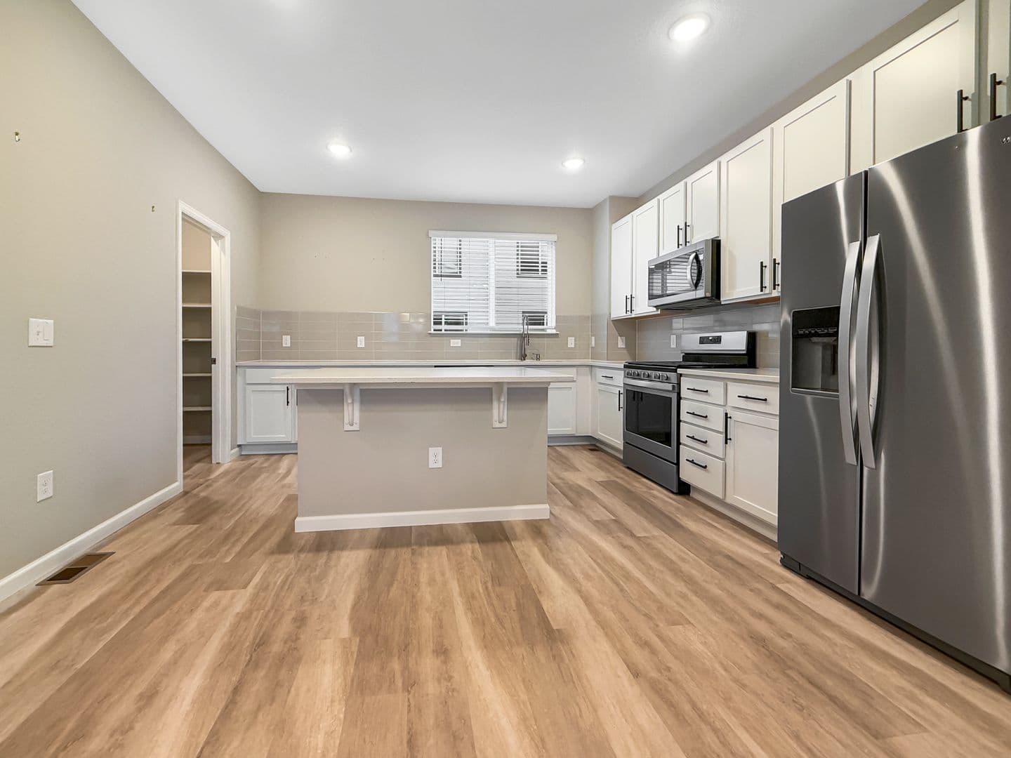 Lakewood Townhome: 1345 Hoyt St