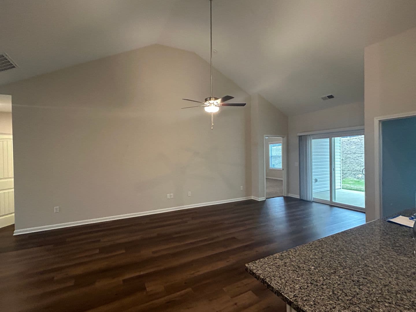 Aiken Townhome: 975 Manitou Cir