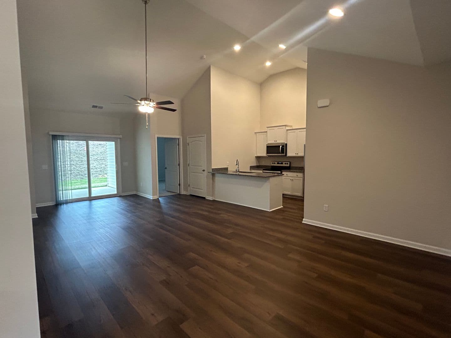 Aiken Townhome: 975 Manitou Cir