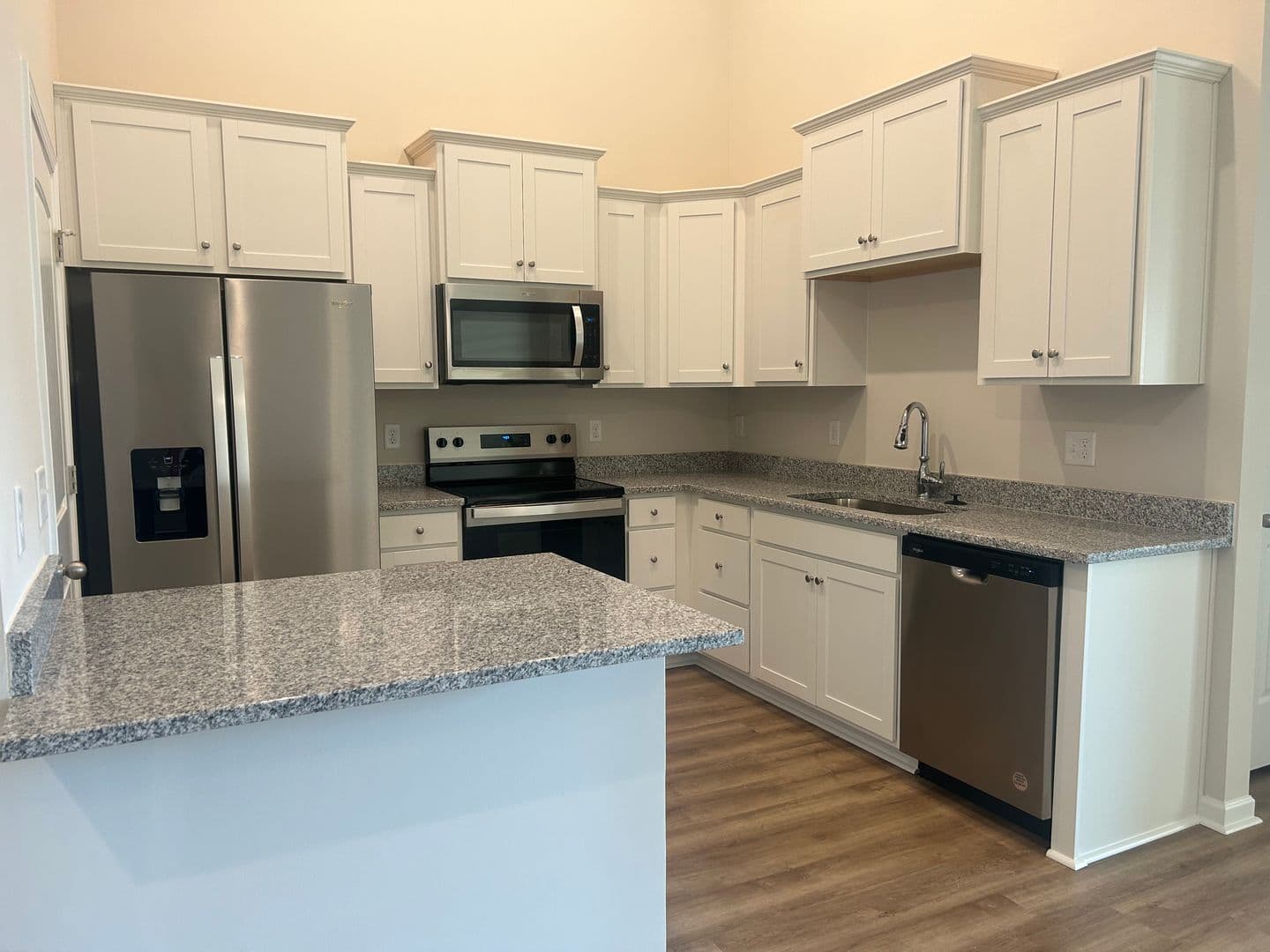 Aiken House: 934 Manitou Cir.