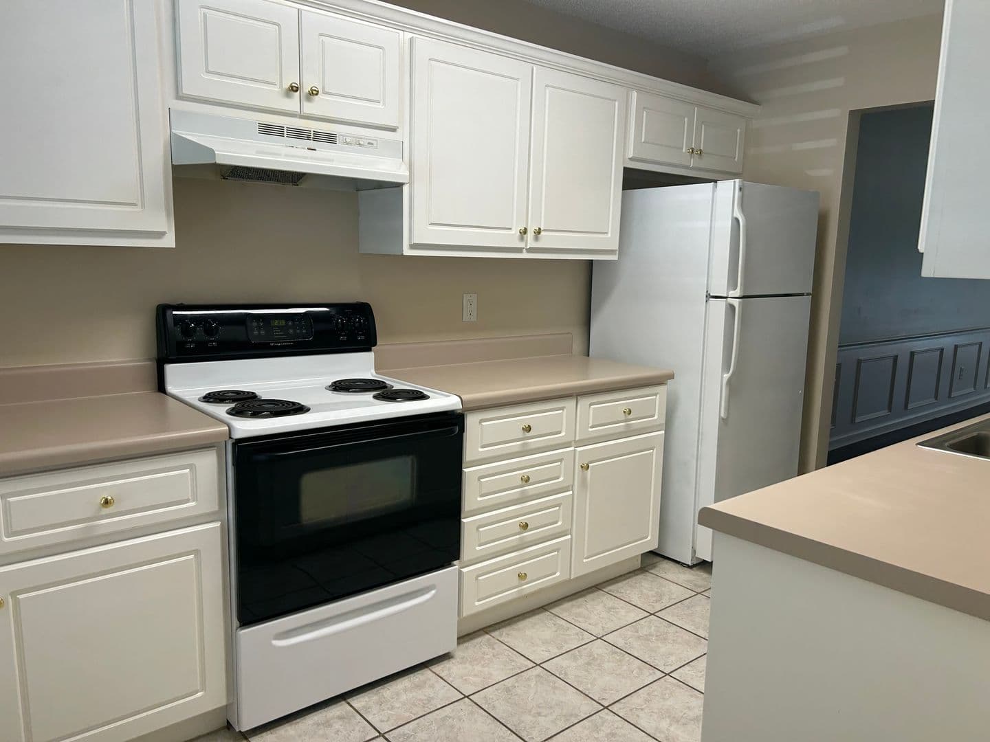 Augusta House: 2020 Summer Valley Way