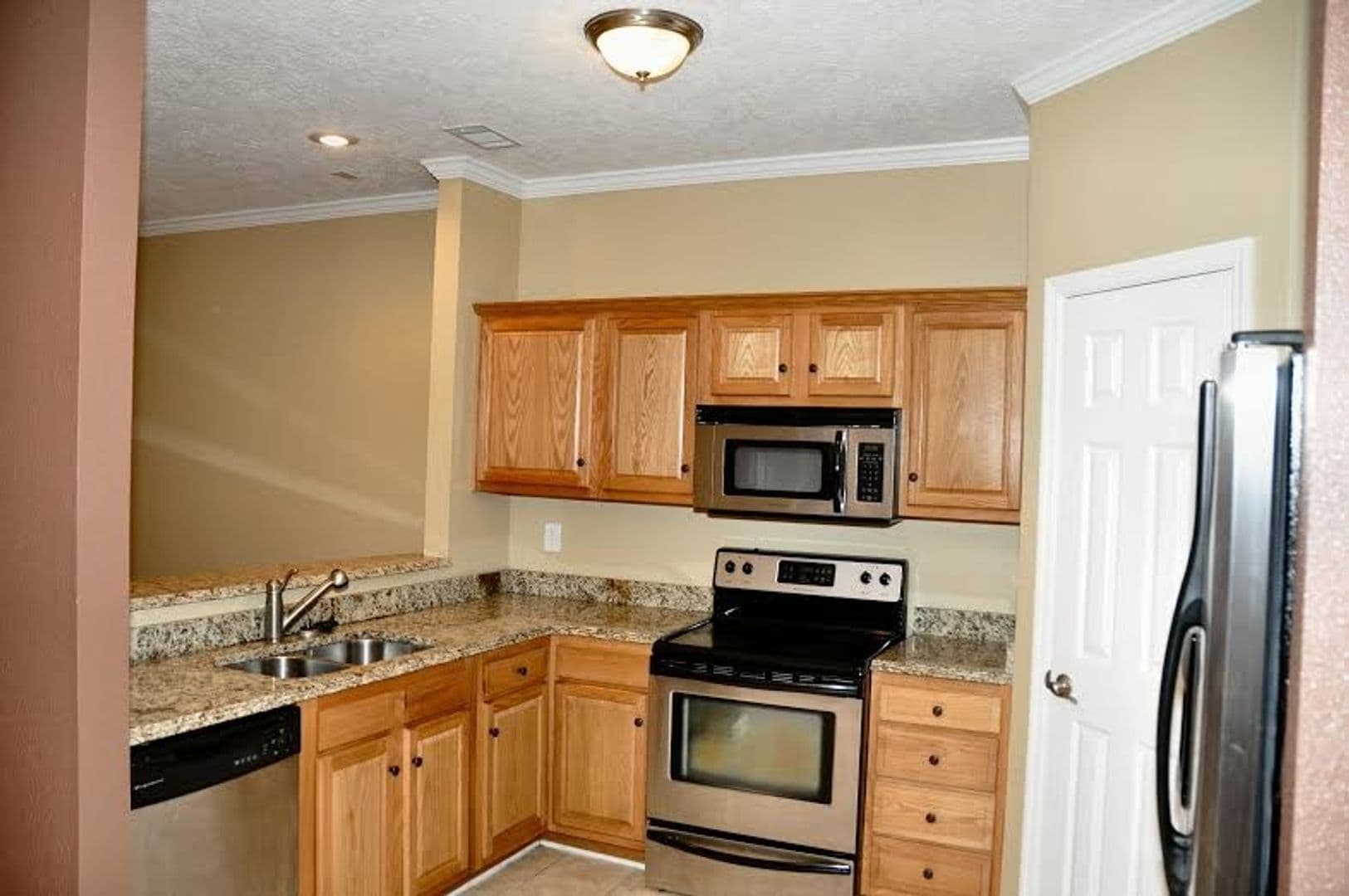 Augusta House: 2214 River Park Ct.
