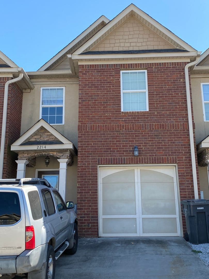Augusta House: 2214 River Park Ct.