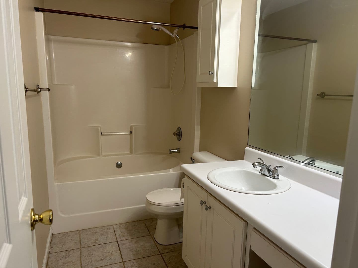 Augusta House: 2020 Summer Valley Way