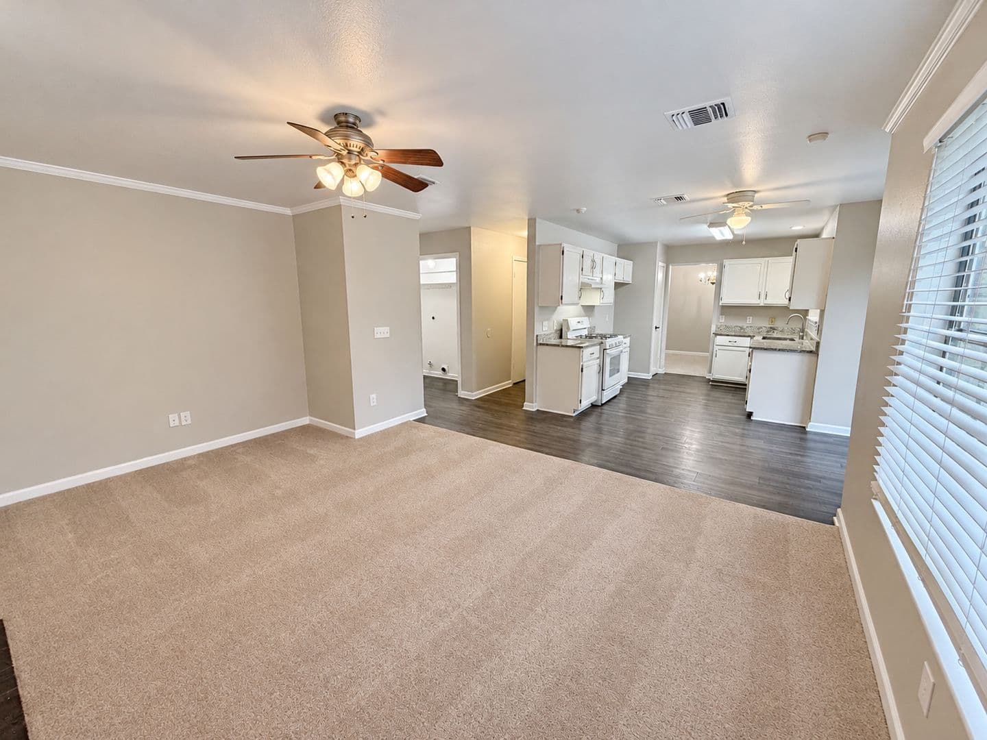 Converse House: 10607 Coyote Hill