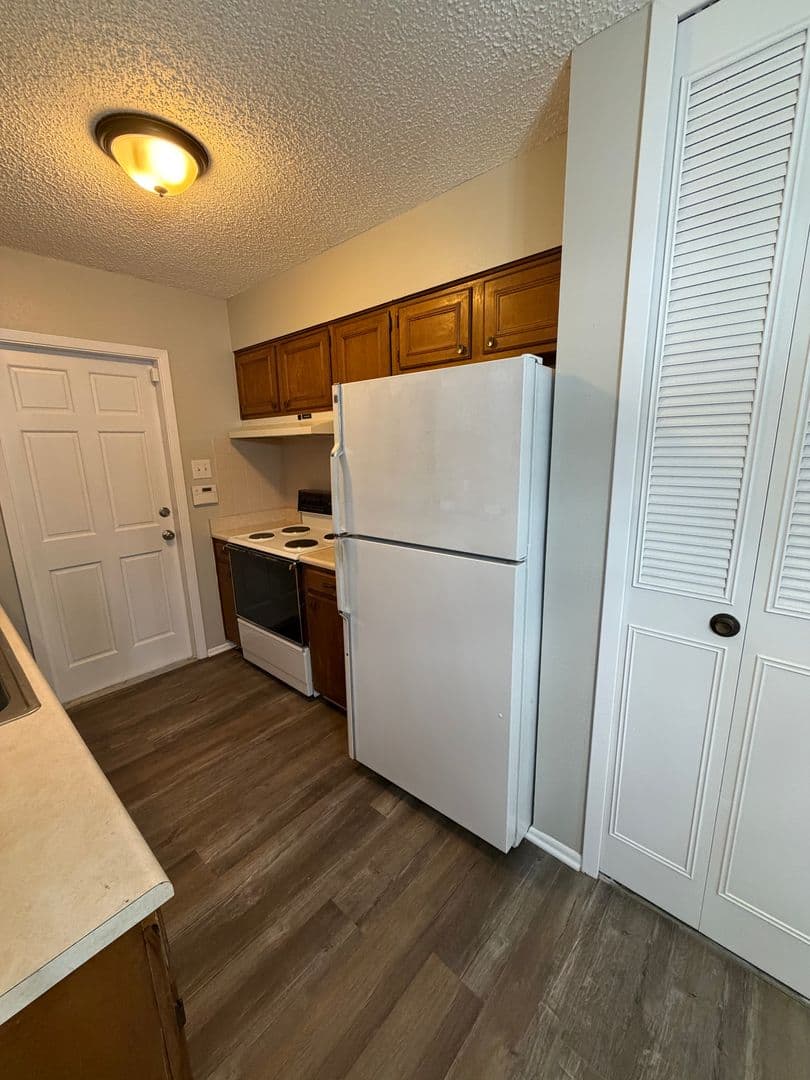 San Antonio House: 7422 Fieldgate Dr