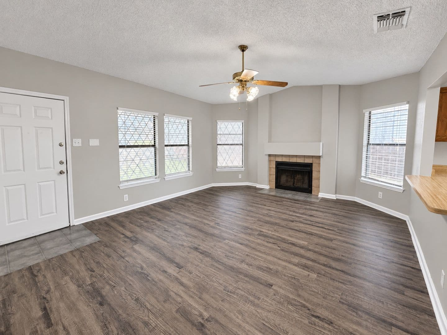 San Antonio House: 6111 Feather Nest