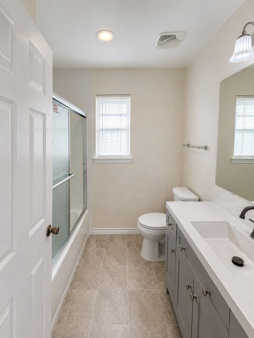 San Antonio House: 11427 Creek Eagle