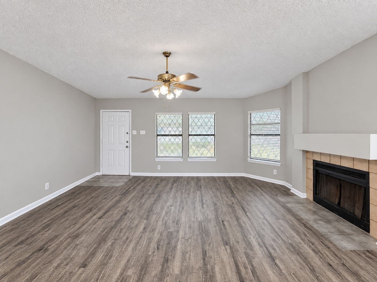 San Antonio House: 6111 Feather Nest