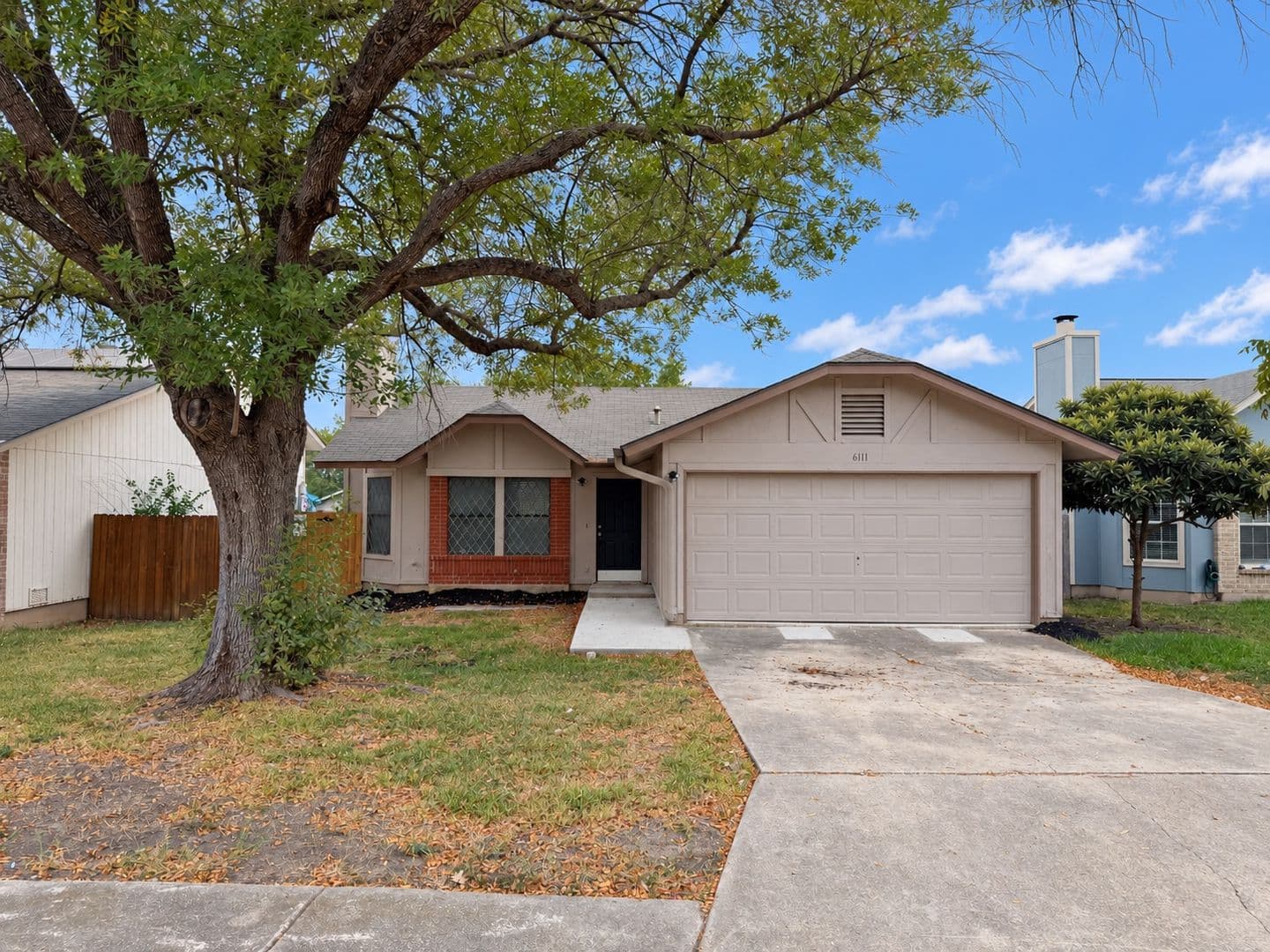 San Antonio House: 6111 Feather Nest