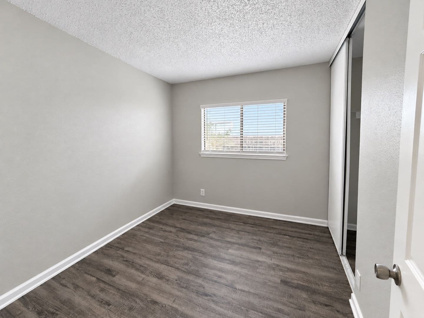 San Antonio House: 6111 Feather Nest