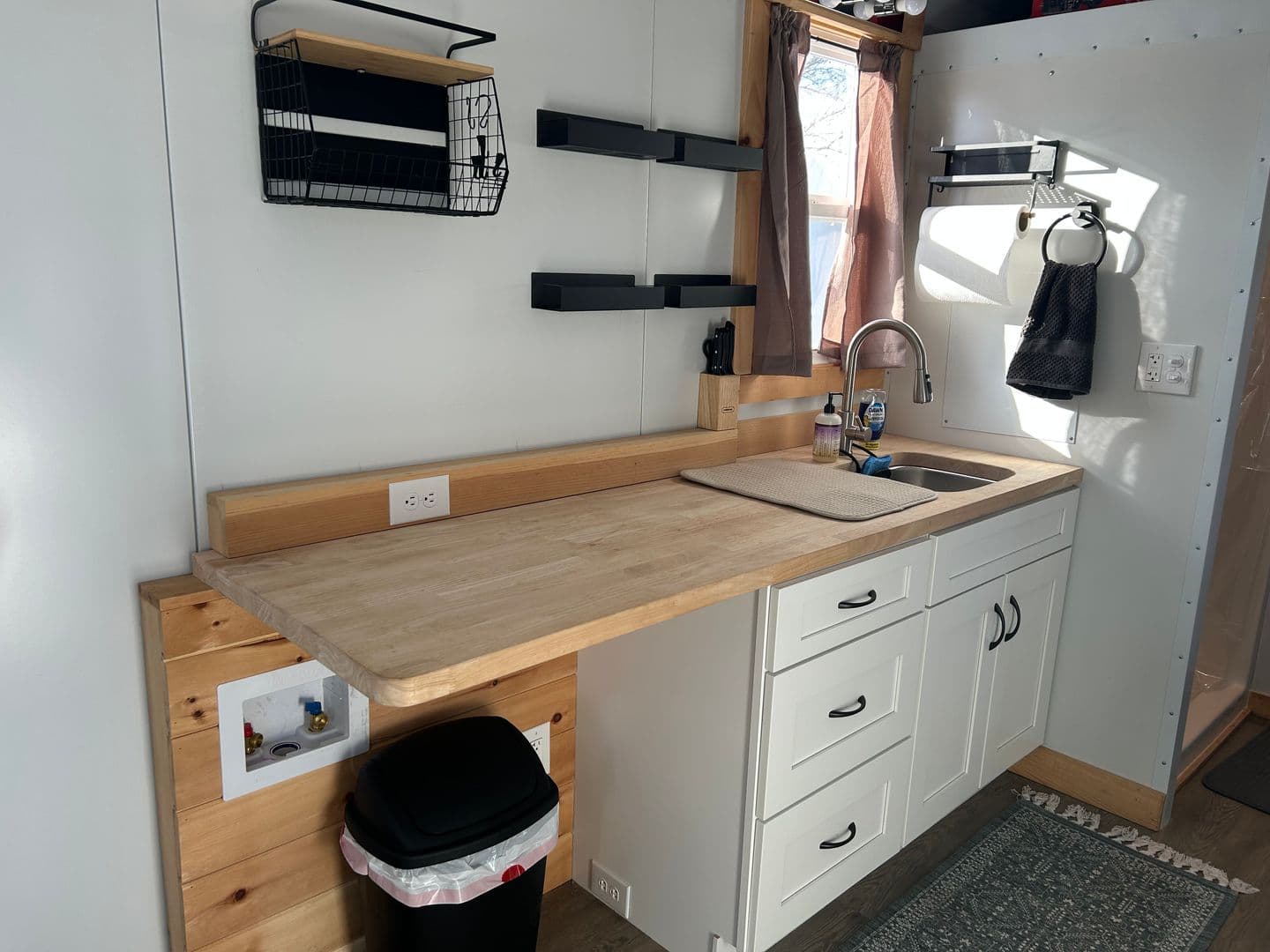 Sherburn Apartment: 301 South Prairie street