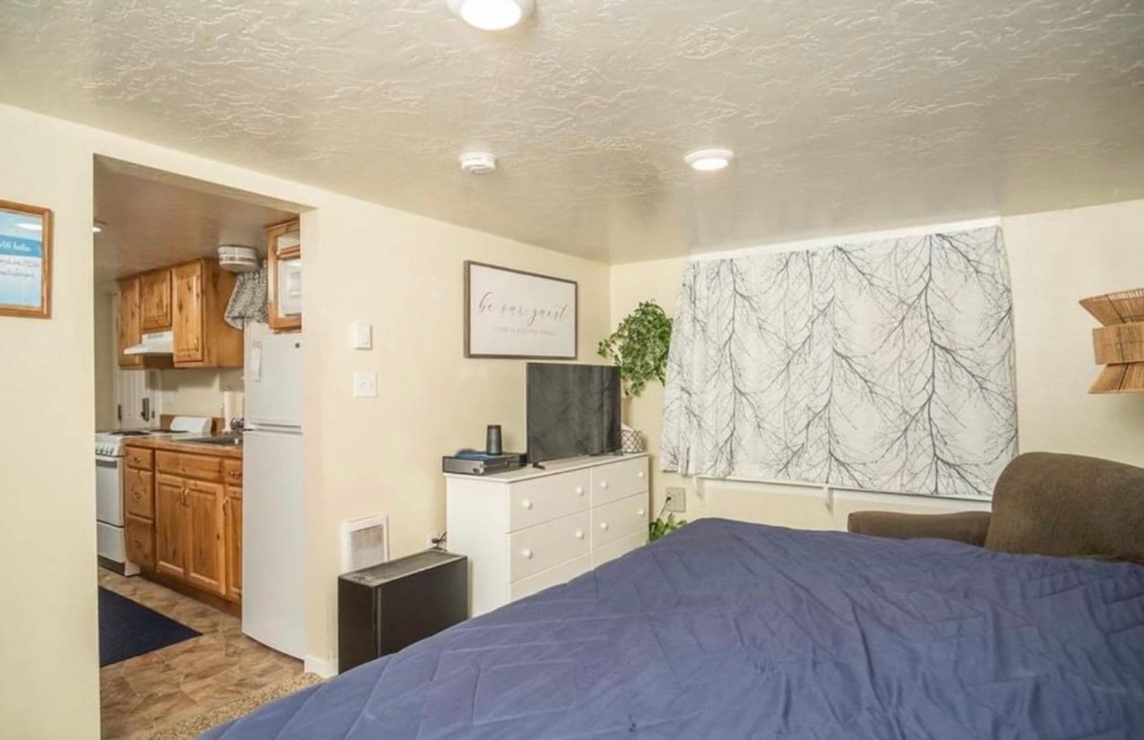 Pocatello Apartment: 936 E Center St