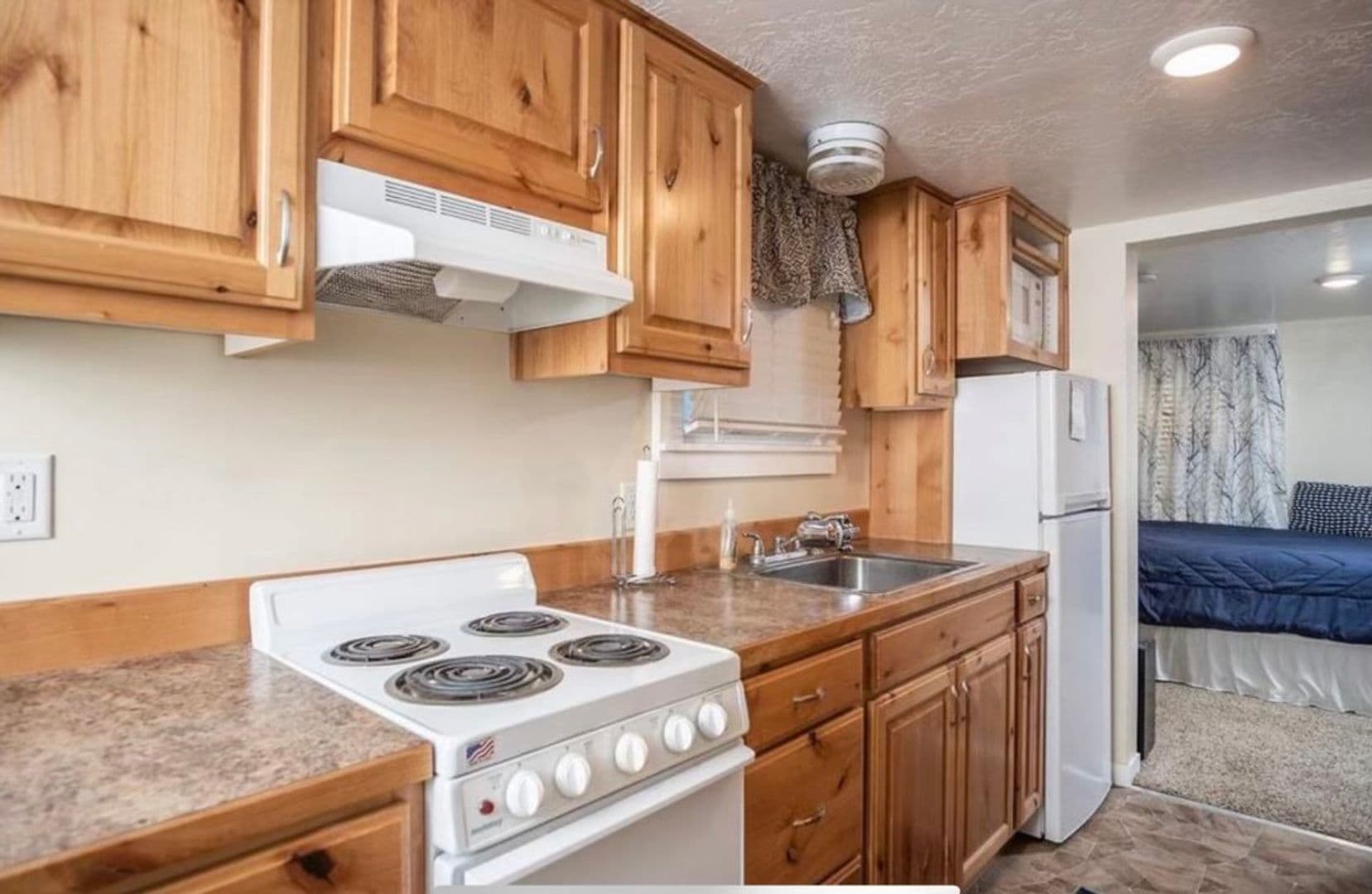 Pocatello Apartment: 936 E Center St
