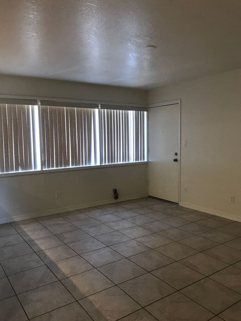 Phoenix Condo: 1808 N 32nd St, #101