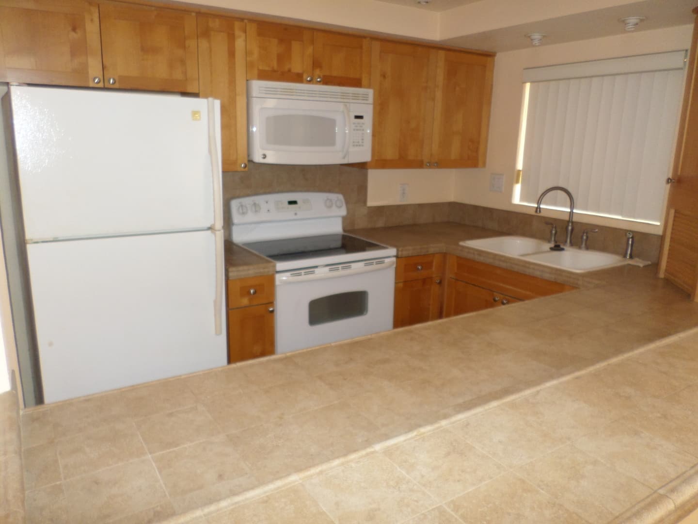 Phoenix Condo: 1808 N 32nd St, #101