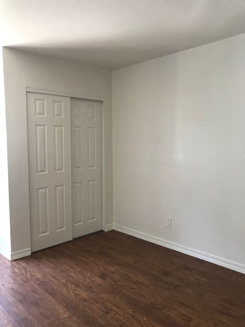 Phoenix Condo: 1808 N 32nd St, #101