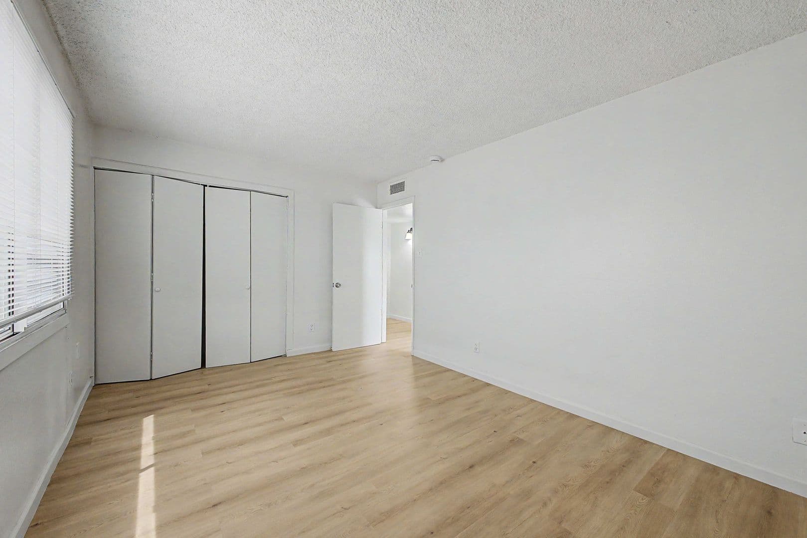 Phoenix Townhome: 4051 West Reade Avenue