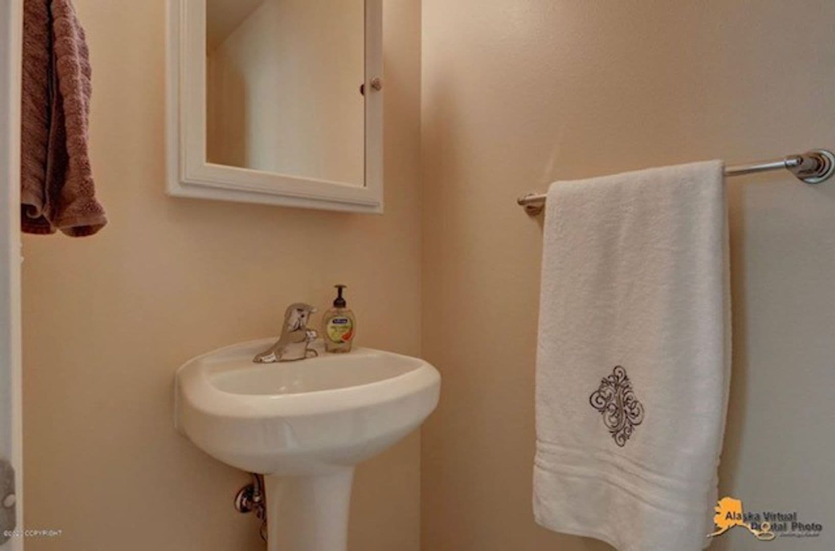 Anchorage House: 6227 E Tudor Road