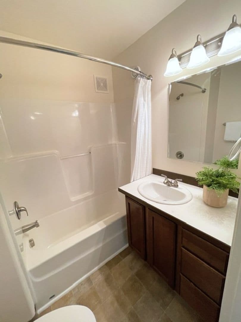Anchorage Apartment: 221-243 W 13th Ave