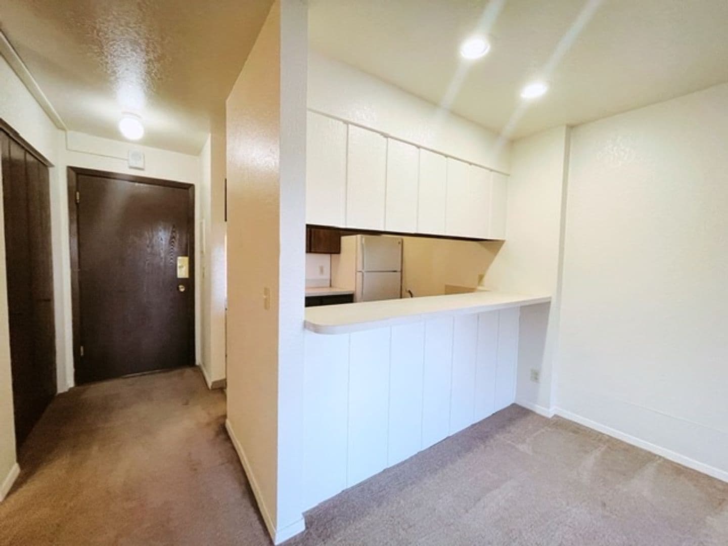 Anchorage Apartment: 926 W 26th Avenue