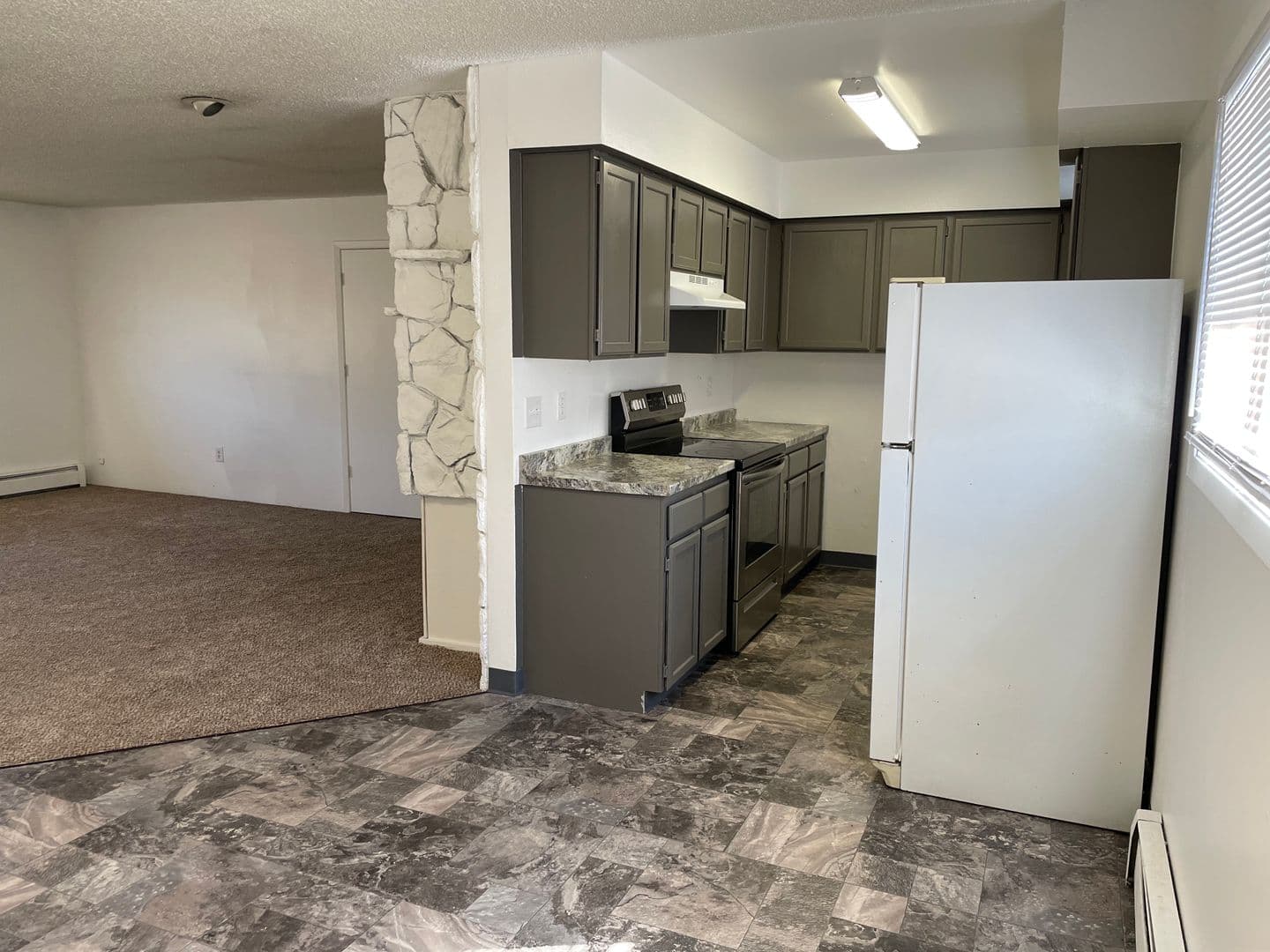 Anchorage Apartment: 917 E 12th Avenue