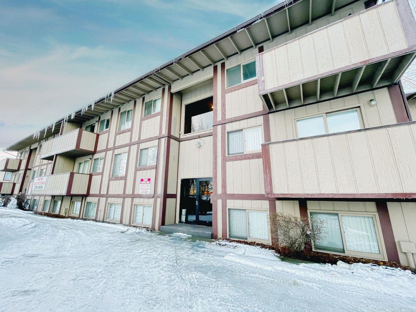 Anchorage Apartment: 926 W 26th Avenue