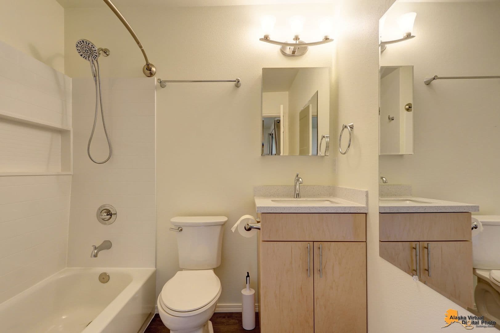 Anchorage House: 13910 Specking Avenue