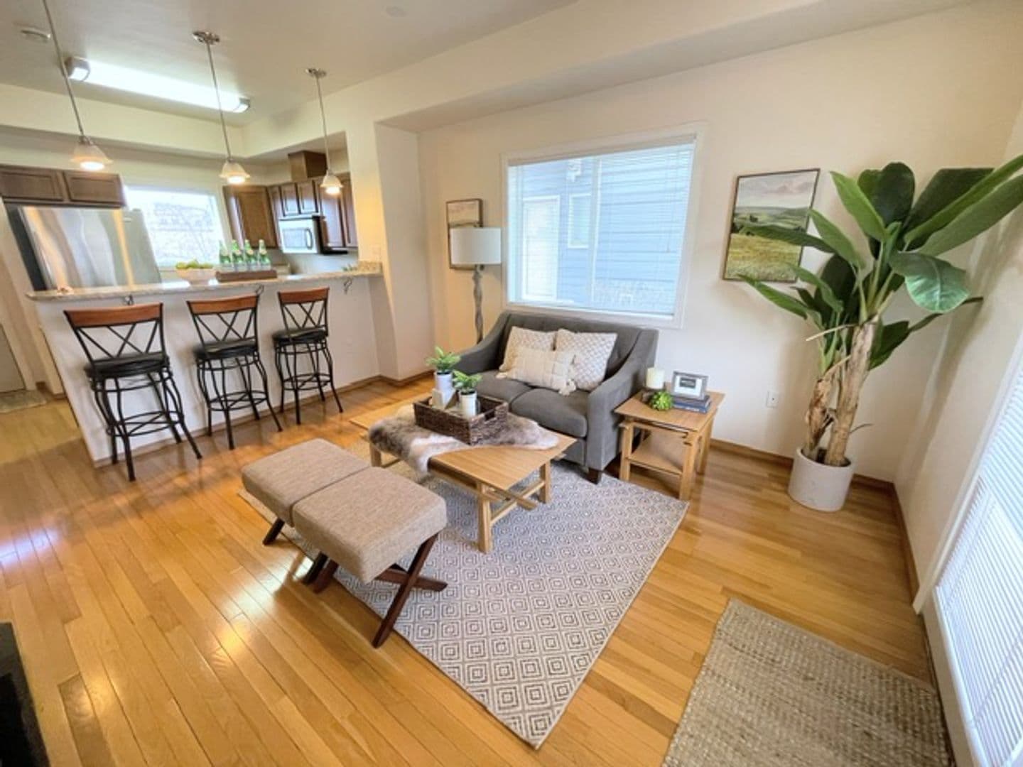 Anchorage Apartment: 221-243 W 13th Ave