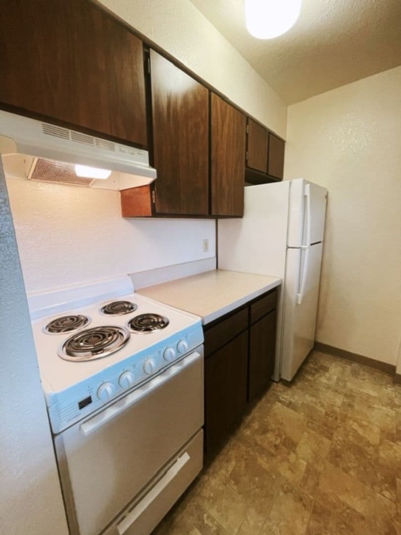 Anchorage Apartment: 926 W 26th Avenue