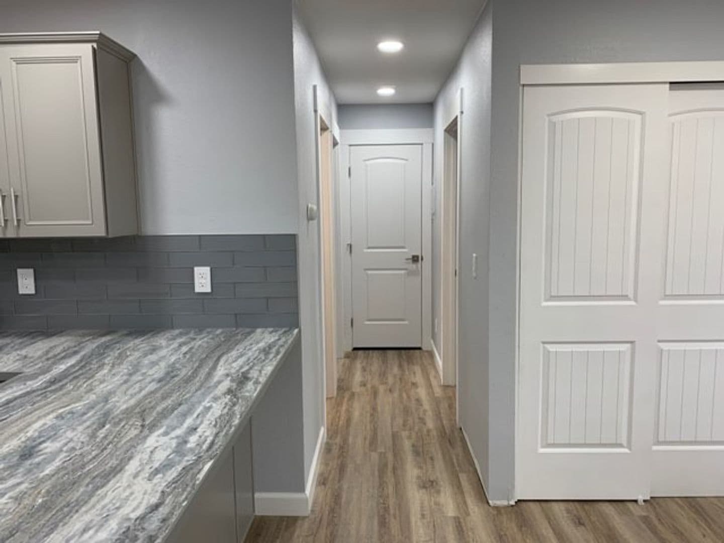 Anchorage Apartment: 923 E 12th Avenue