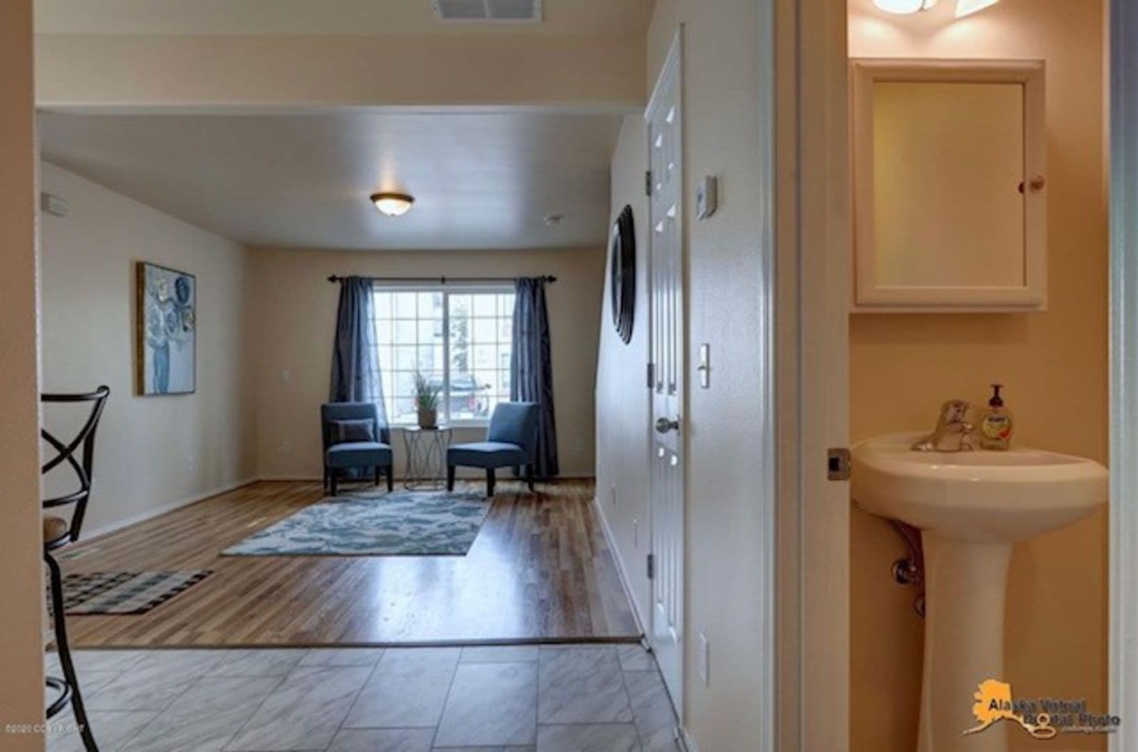 Anchorage House: 6227 E Tudor Road