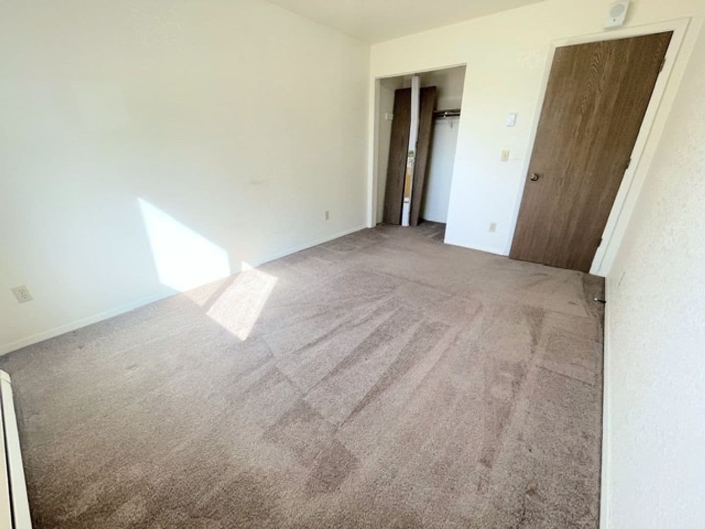 Anchorage Apartment: 926 W 26th Avenue