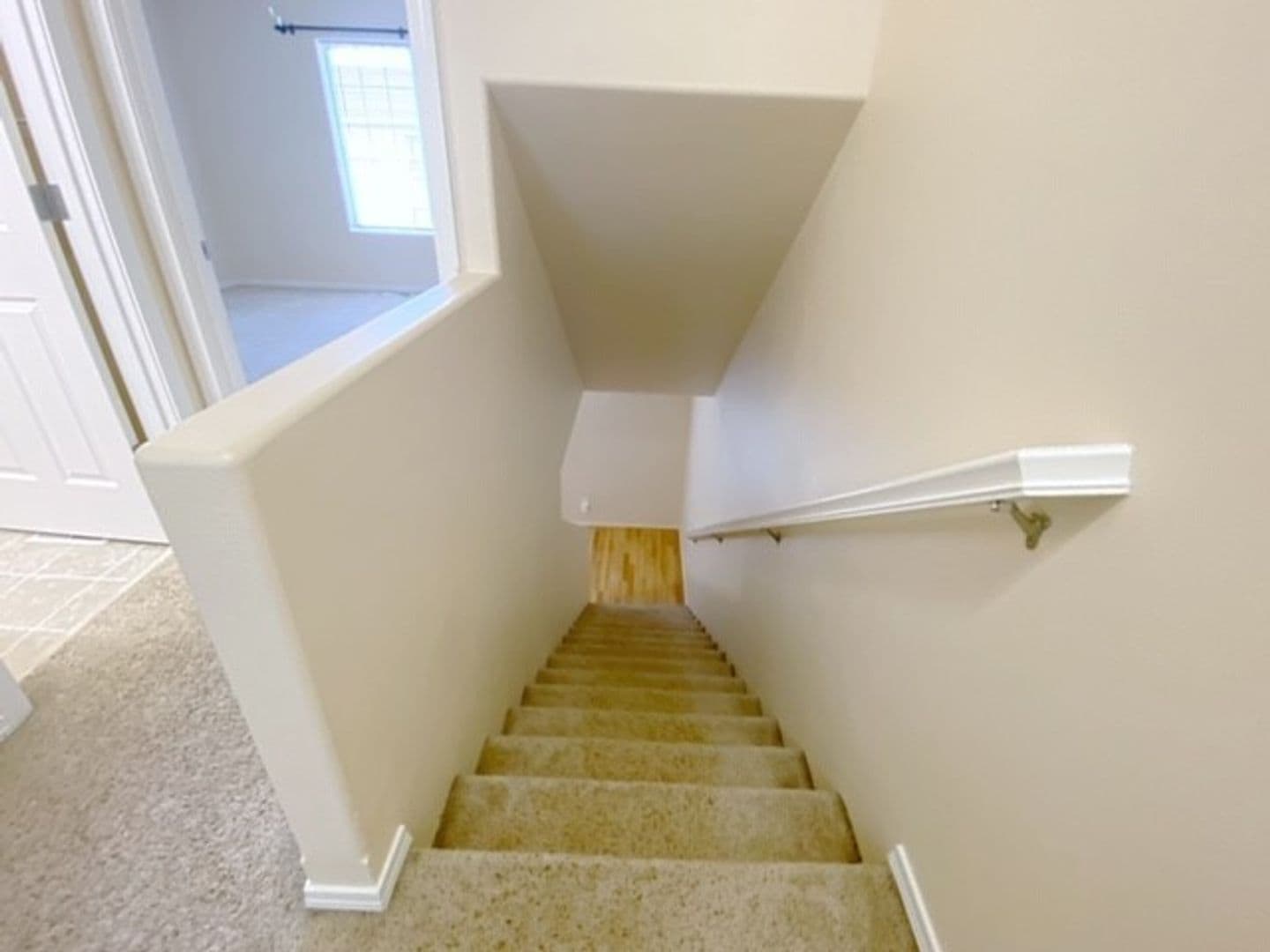 Anchorage House: 6227 E Tudor Road