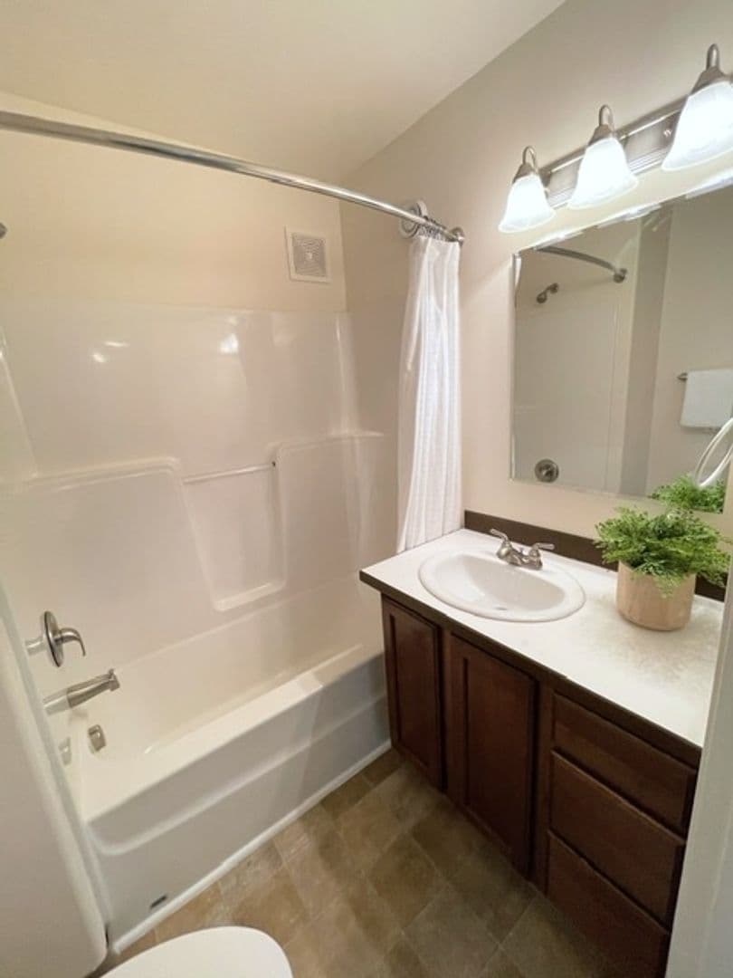 Anchorage Apartment: 221-243 W 13th Ave