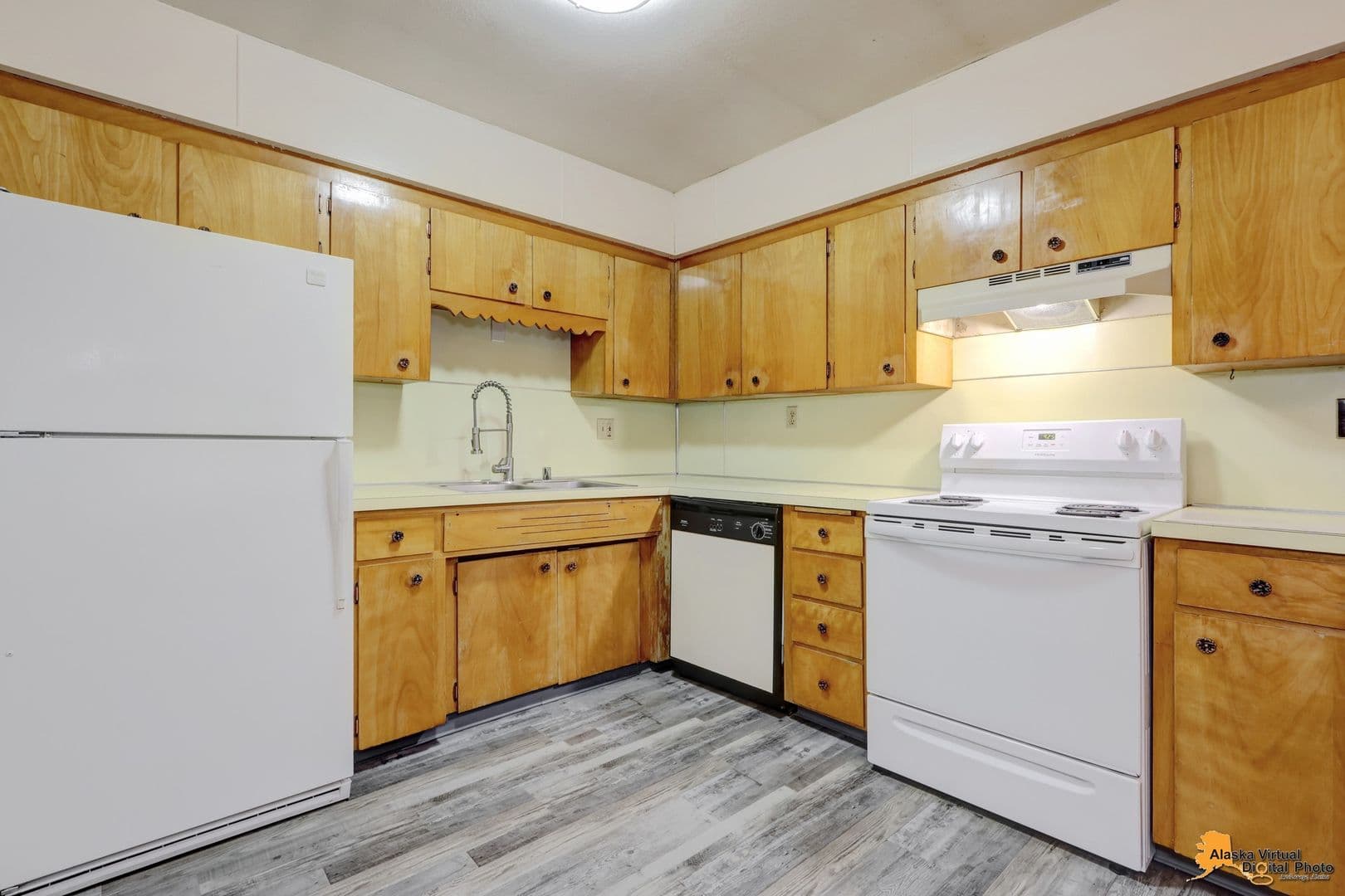 Anchorage Apartment: 4616 E 7th Avenue