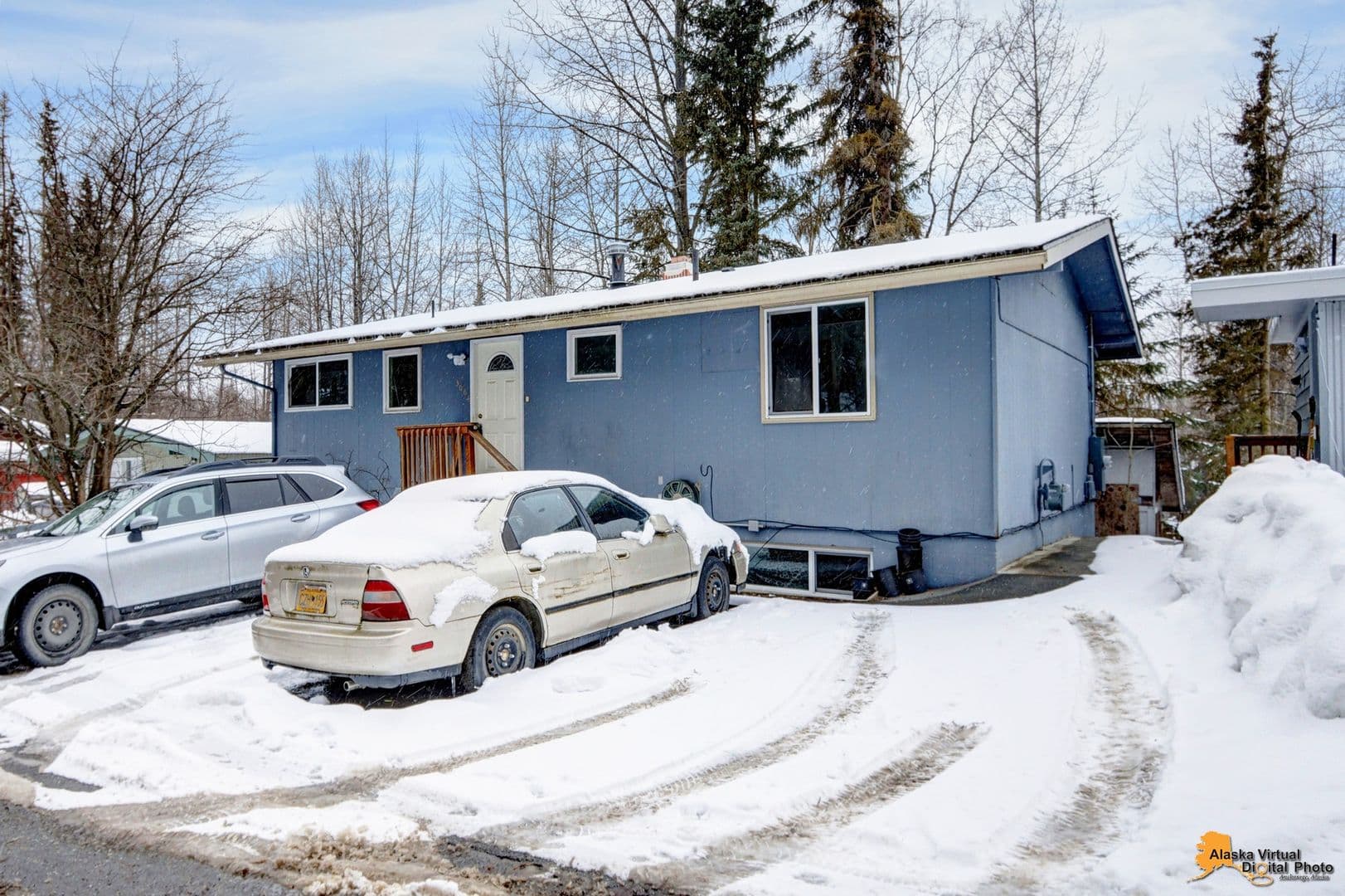 Anchorage Apartment: 3004 Doris Street