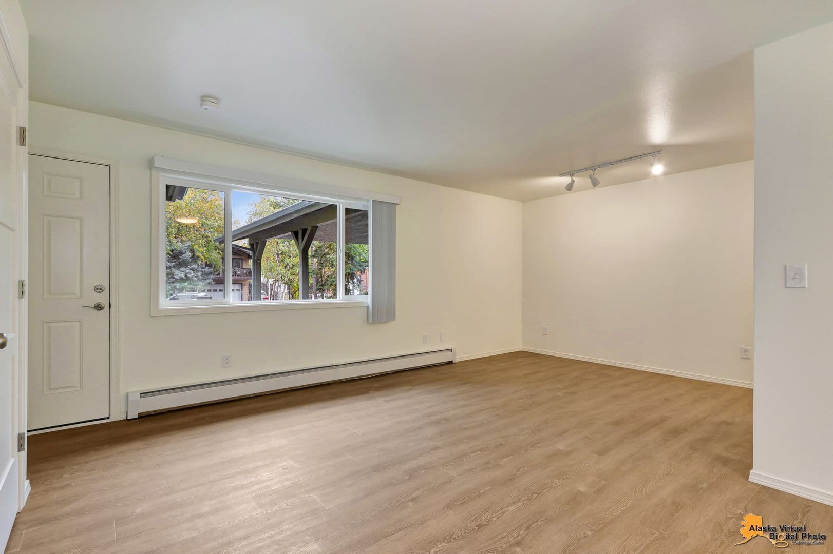 Anchorage House: 13910 Specking Avenue