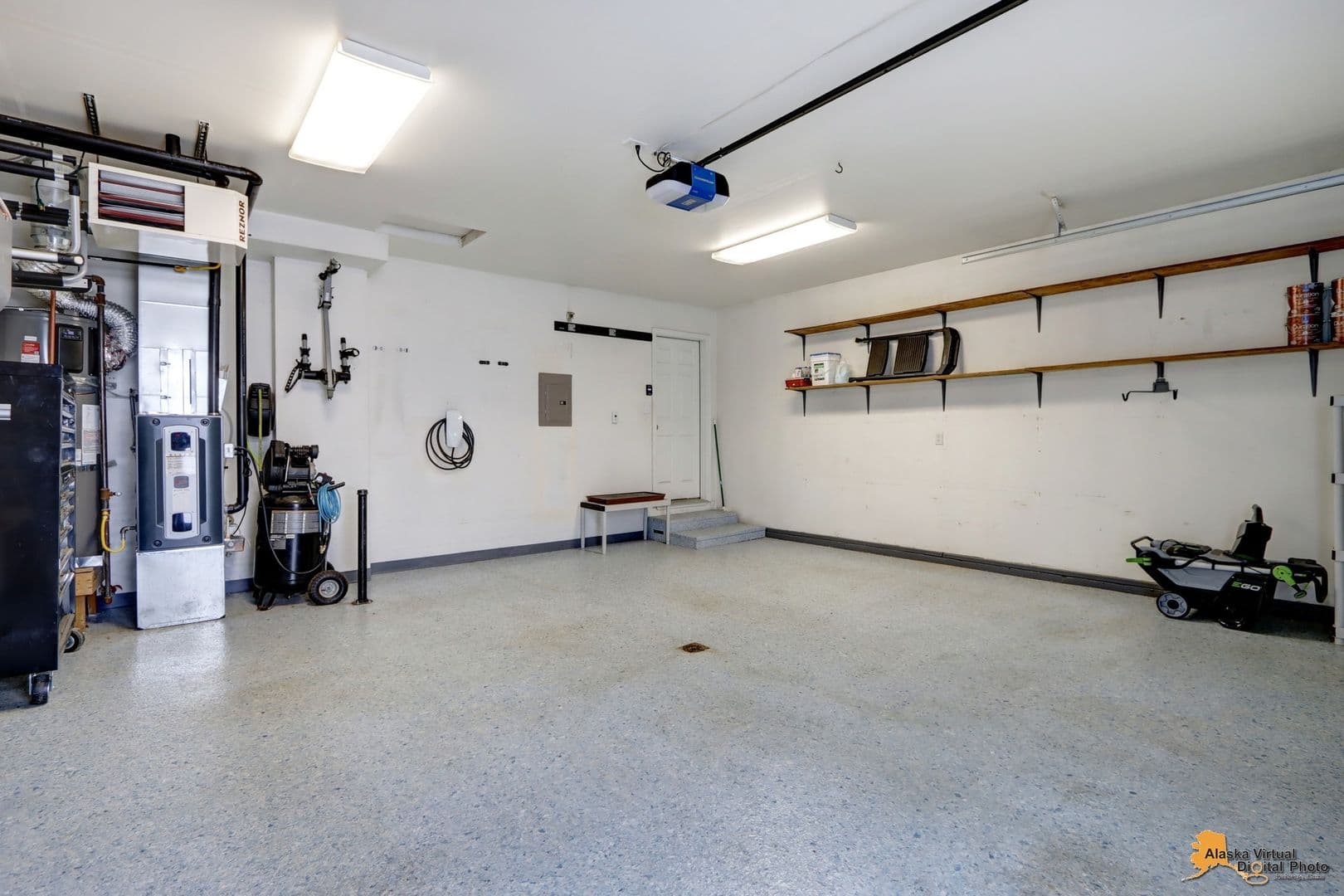 Anchorage House: 2310 Leopard Circle