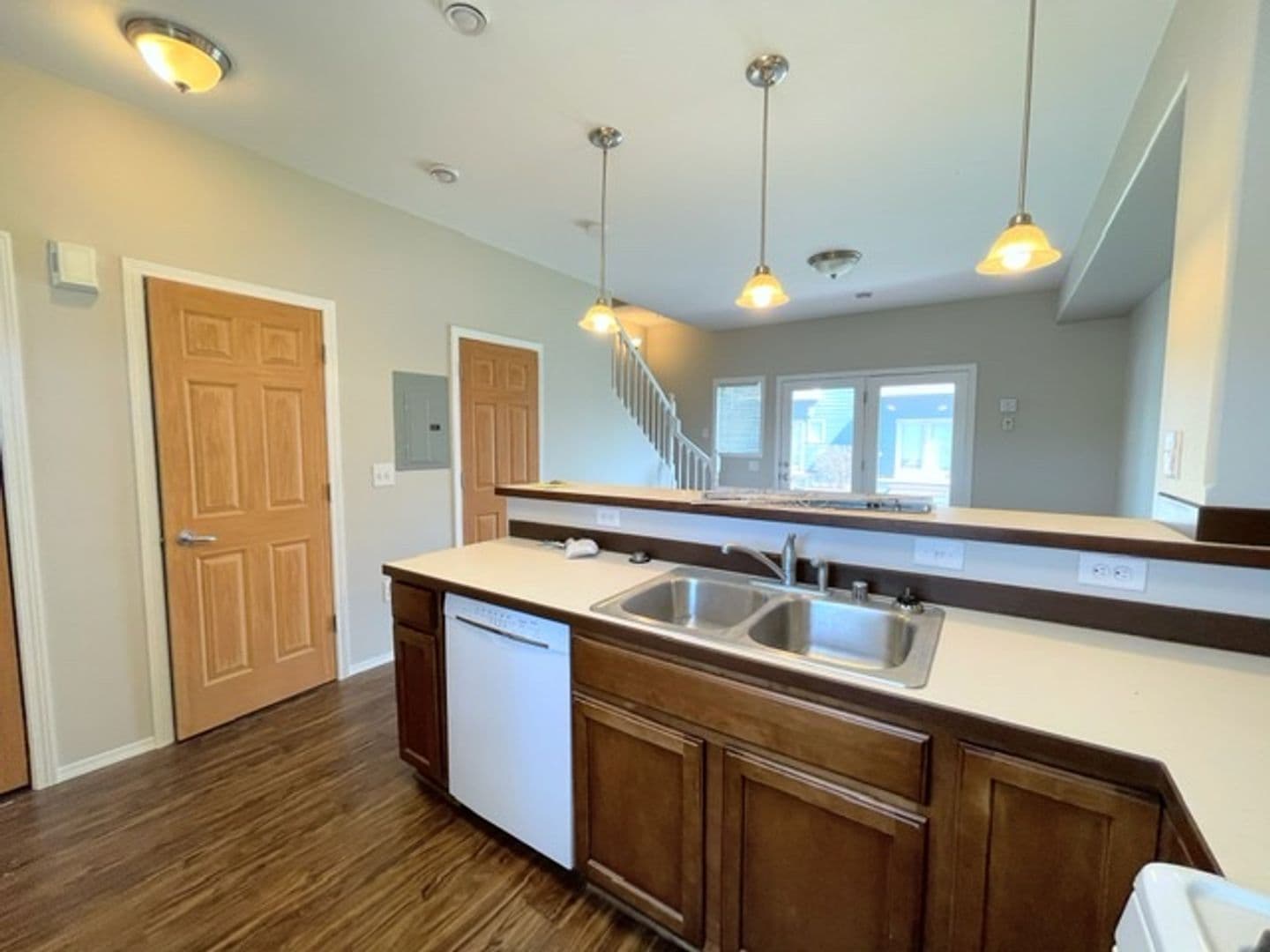 Anchorage Apartment: 221-243 W 13th Ave