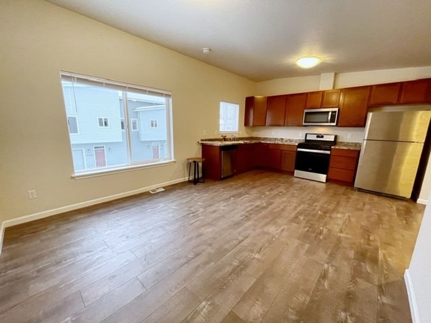 Anchorage Apartment: 131, 133, 135, 137 Willow View Circle