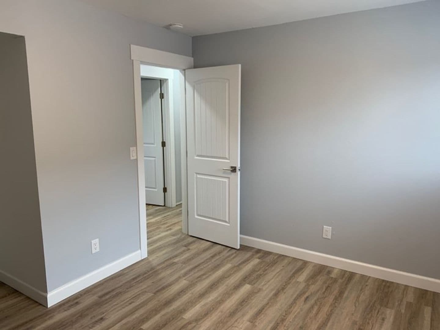Anchorage Apartment: 923 E 12th Avenue