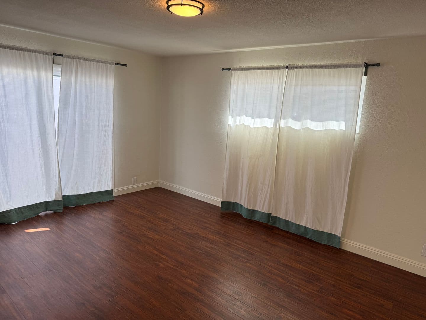 Las Vegas House: 545 Ellen Way
